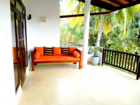 Отель Sleepy Head Guesthouse  Unawatuna